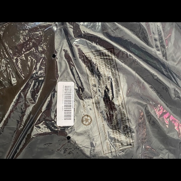 FW21 Supreme box logo hoodie - Picture 3 of 4